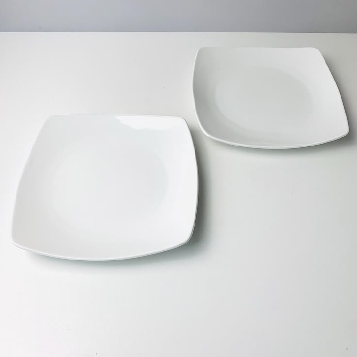 B&B Plate Povecelain Ware